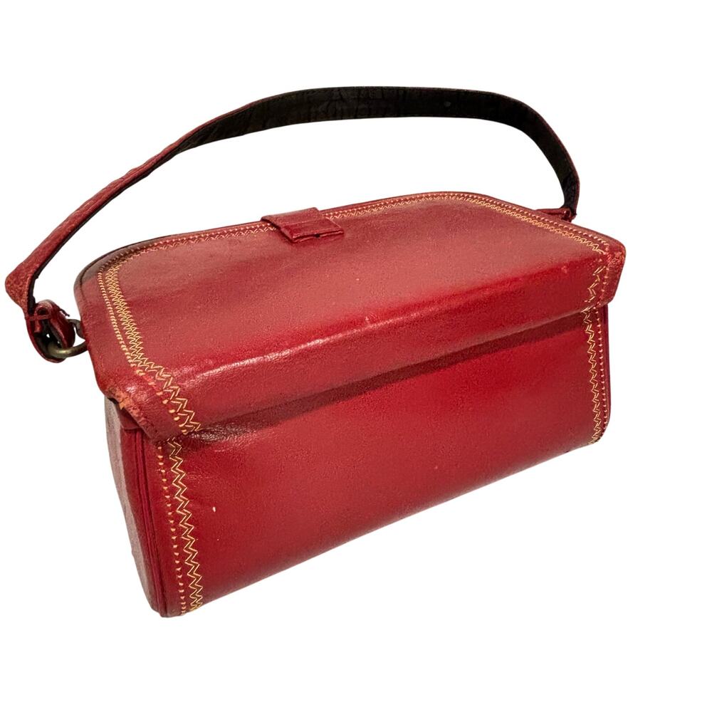 Vintage red leather box purse short handle shoulderbag unique mid century style - Picture 8 of 9